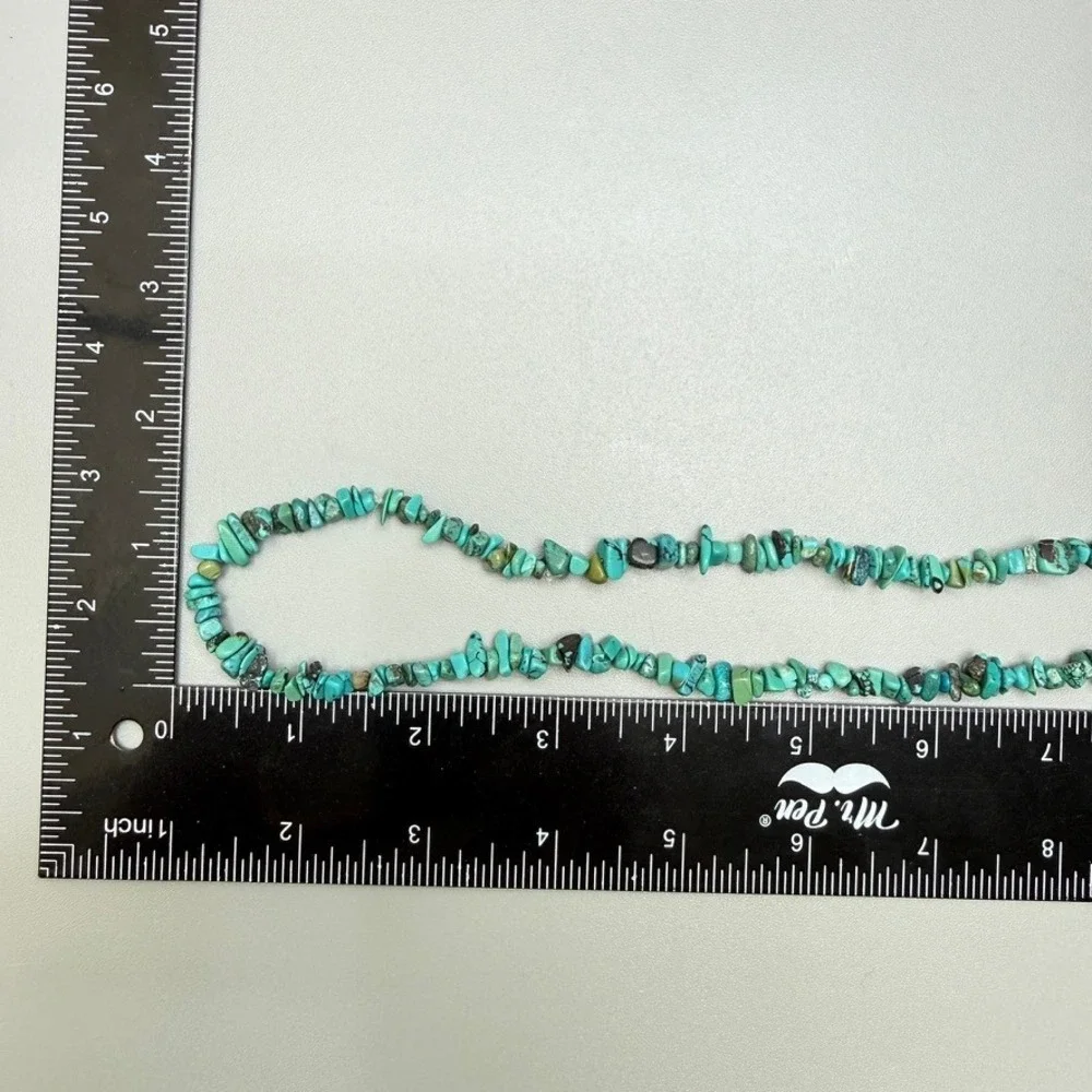 Blue Dyed Howlite Chip Bead Necklace 24